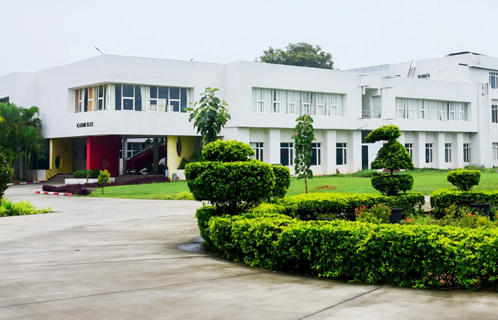 Redbridge International Academy