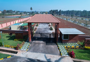 Eshas Courtyard