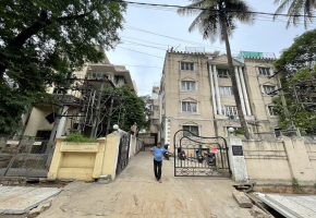 2 BHK flat for sale in Jayamahal Extension